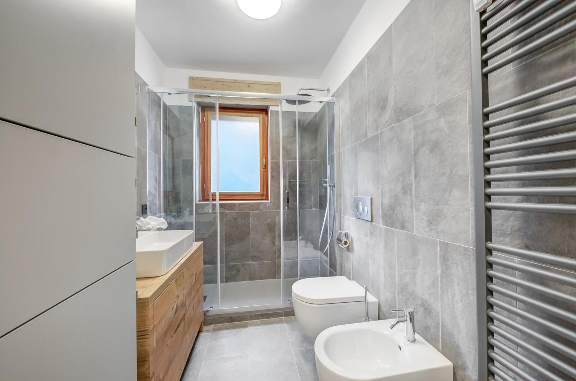 Casa Entreves - Ristrutturata Con Parcheggio クールマイユール エクステリア 写真